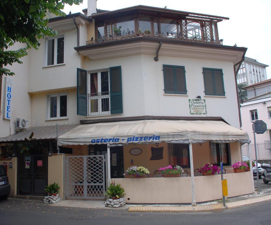 Hotel Annunziata Massa  Buitenkant foto